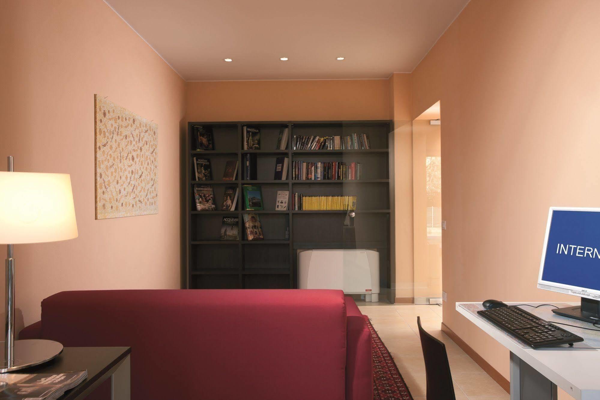 Rosso Frizzante Hotel Sorbara